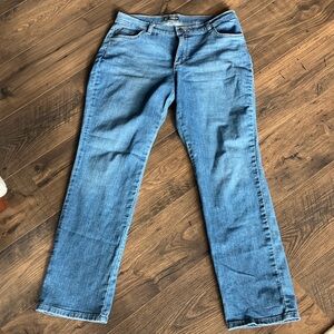 Lee Classic Blue Straight Leg Women's Jeans